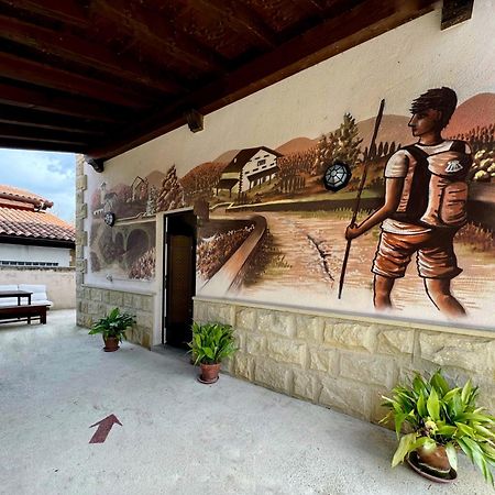 Albergue San Nicolas Larrasoana Exterior photo